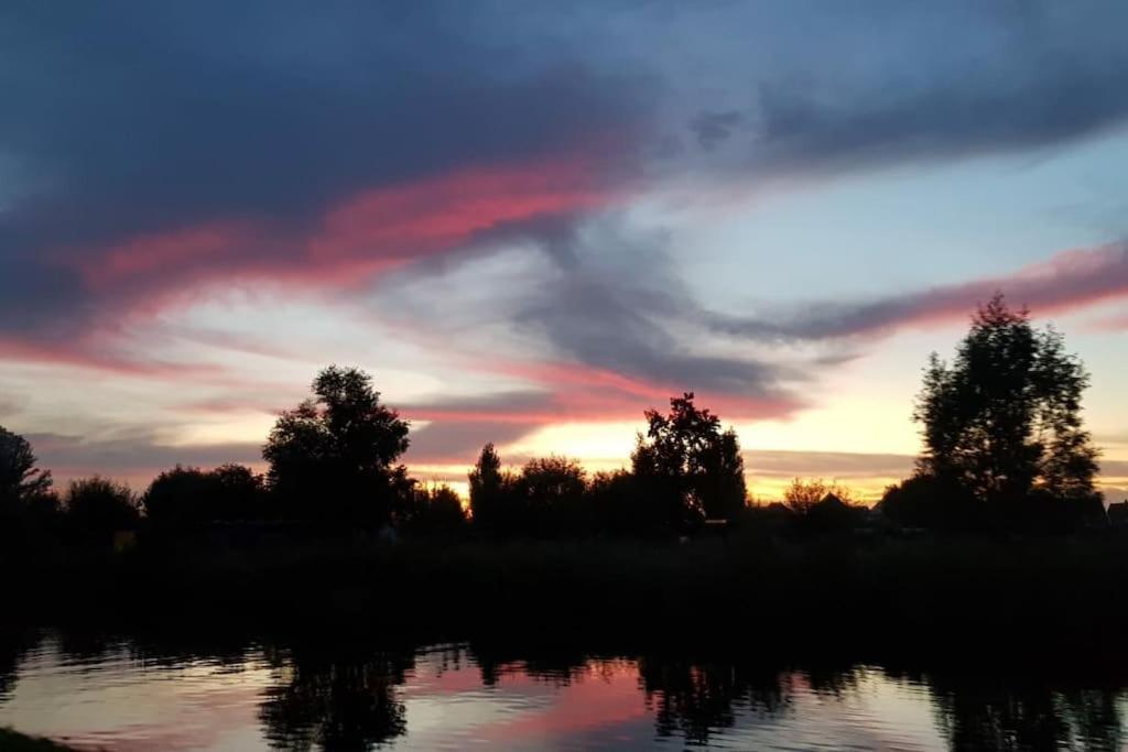 Out Of Amsterdam, River Apartment Close To City Broek in Waterland Kültér fotó