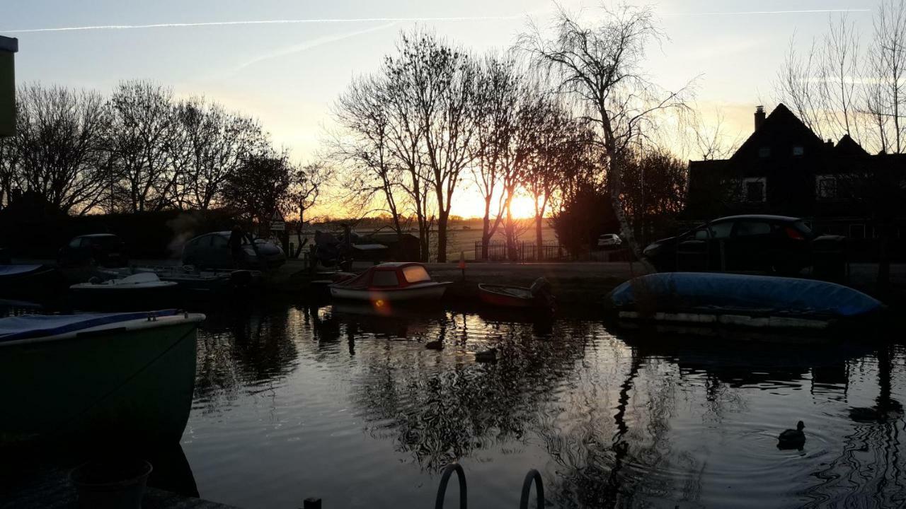 Out Of Amsterdam, River Apartment Close To City Broek in Waterland Kültér fotó
